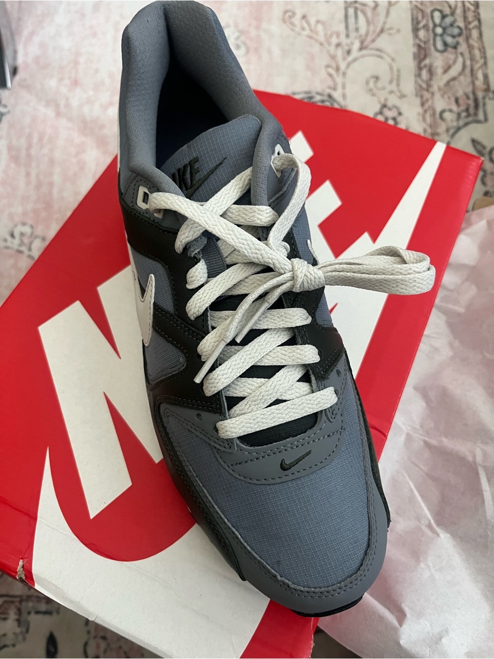 Nike Max Command - Picture 3 of 3